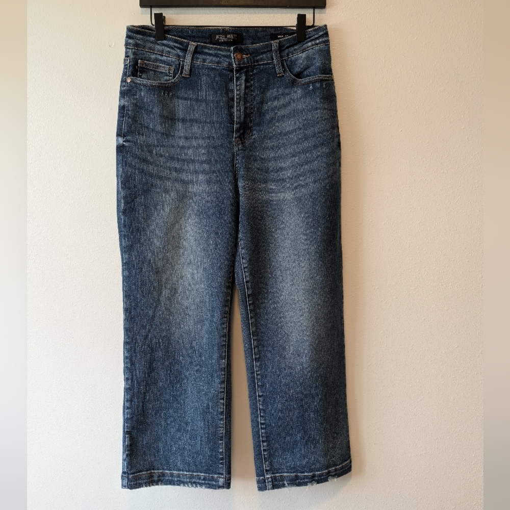 Judy Blue Wide Leg Vintage Wash Cropped Jeans